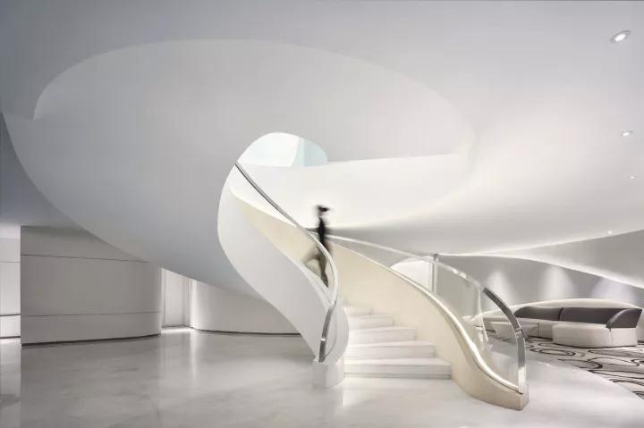 一個(gè)讓你仿若穿越時(shí)空的科技展廳，展示未來(lái)生活形態(tài)插圖(4)