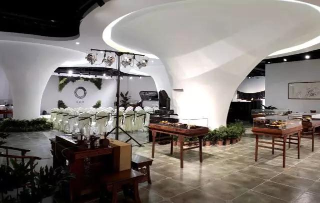 經典黑白，文化展廳展館的設計理念插圖(1)